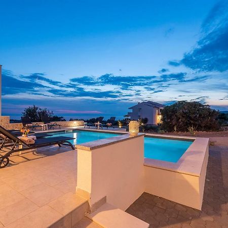 Adris 2 Luxury Modern Apartment With A Pool Novalja Eksteriør bilde