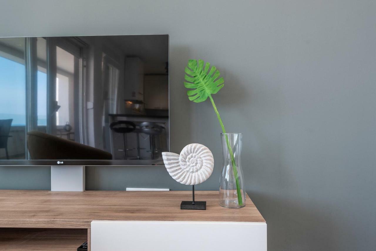 Adris 2 Luxury Modern Apartment With A Pool Novalja Eksteriør bilde