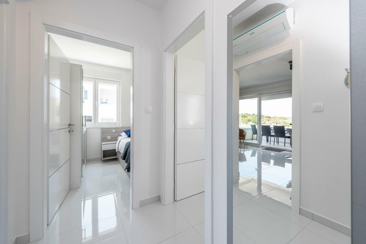 Adris 2 Luxury Modern Apartment With A Pool Novalja Eksteriør bilde